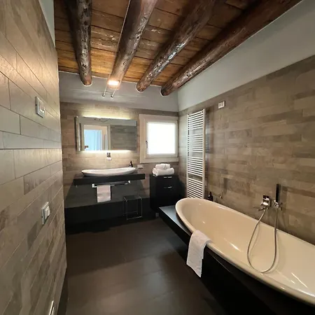 Ca' Del Vecio, In Centro Storico, Piazza Garibaldi Apartament *