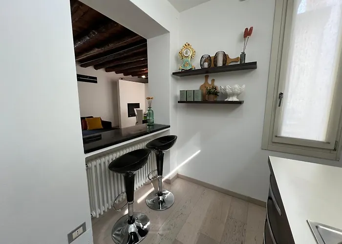 Ca' Del Vecio, In Centro Storico, Piazza Garibaldi Bassano del Grappa