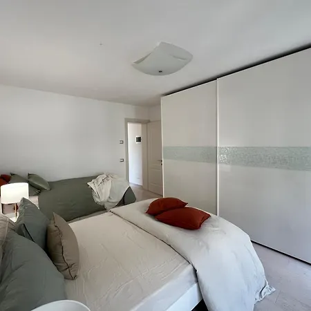 Apartment Ca' Del Vecio, In Centro Storico, Piazza Garibaldi