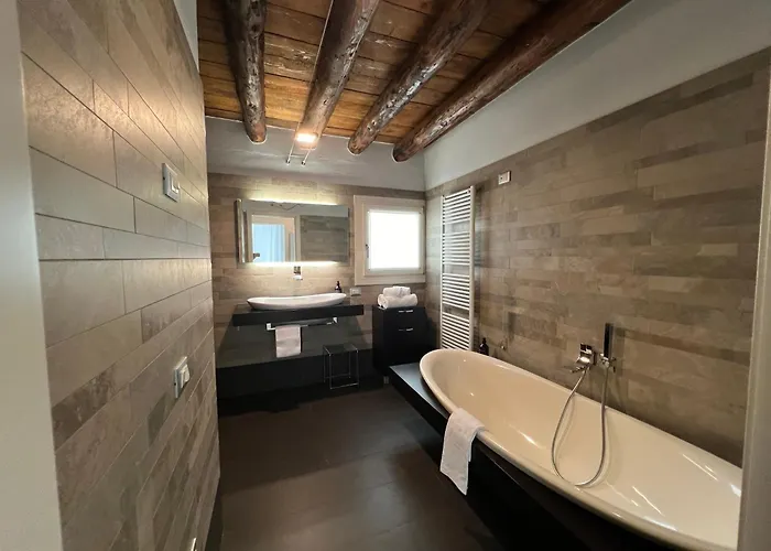 Ca' Del Vecio, In Centro Storico, Piazza Garibaldi Apartament *